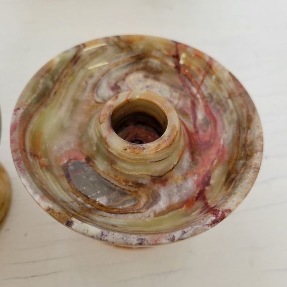 Swirled Onyx Marble Polished Stone Candlestick Holders Carved in Pakistan - Picture 10 of 11